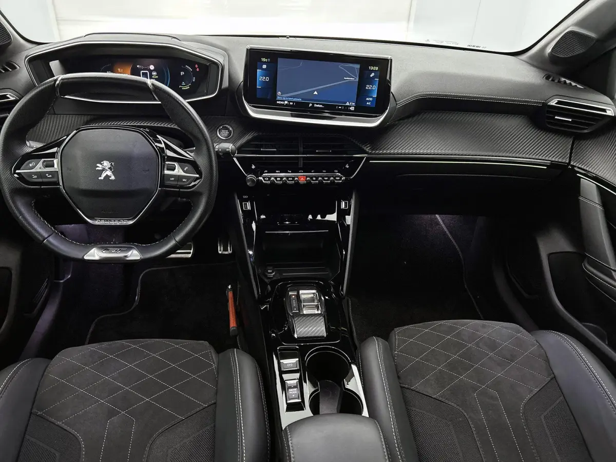 136pk EV GT Pack 50 kWh Automaat | 1ste Eigenaar | Accu 96% | Navigatie | Climate Control | Stoelverwarming | Adaptieve Cruise Control | 17" LMV | Keyless Entry/Start | Dodehoekdetectie | LE