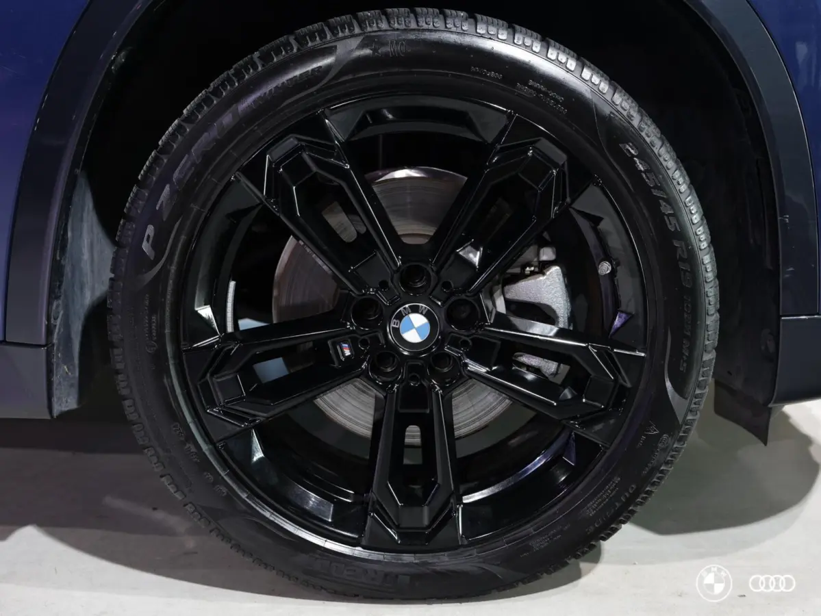 xDrive25e X-Line / EL STOELEN MET GEHEUGEN / KEYLESS ENTRY & START / DRAADLOOS LADEN / 19"