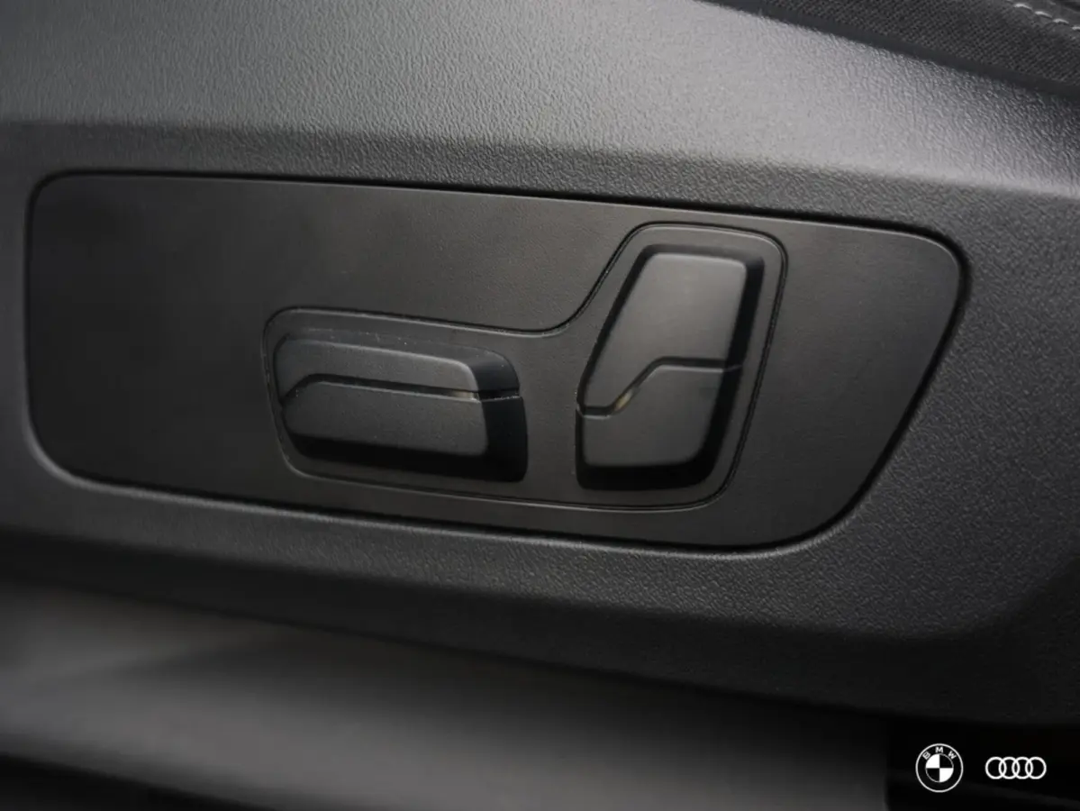 xDrive25e X-Line / EL STOELEN MET GEHEUGEN / KEYLESS ENTRY & START / DRAADLOOS LADEN / 19"