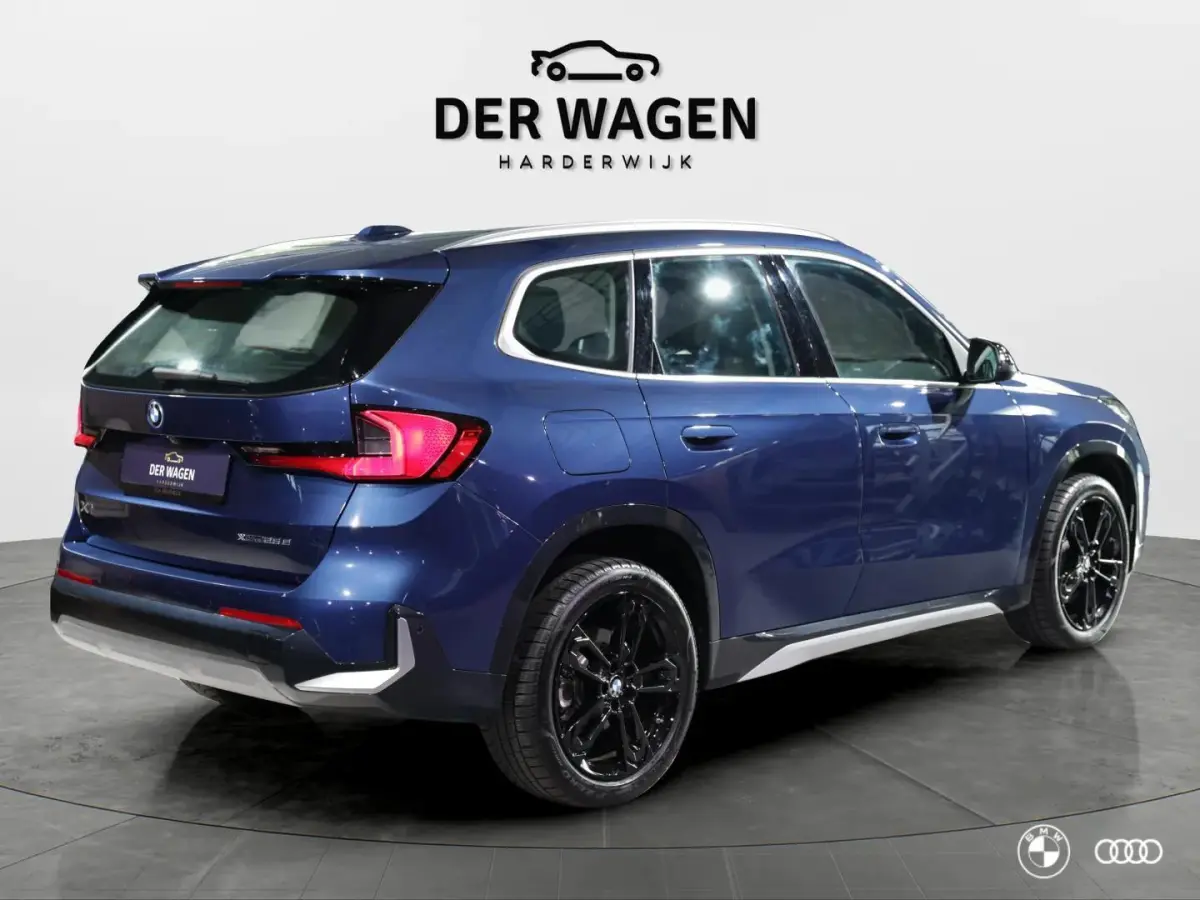 xDrive25e X-Line / EL STOELEN MET GEHEUGEN / KEYLESS ENTRY & START / DRAADLOOS LADEN / 19"