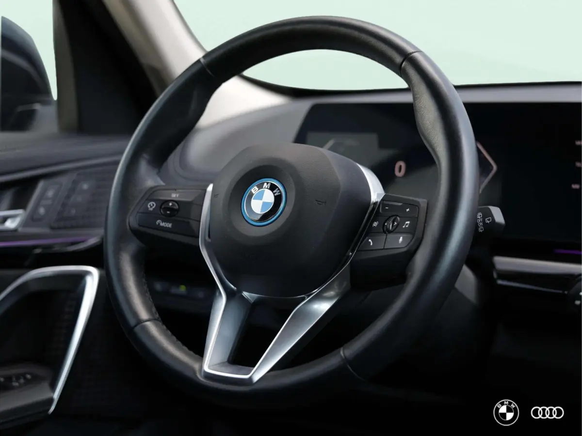 xDrive25e X-Line / EL STOELEN MET GEHEUGEN / KEYLESS ENTRY & START / DRAADLOOS LADEN / 19"