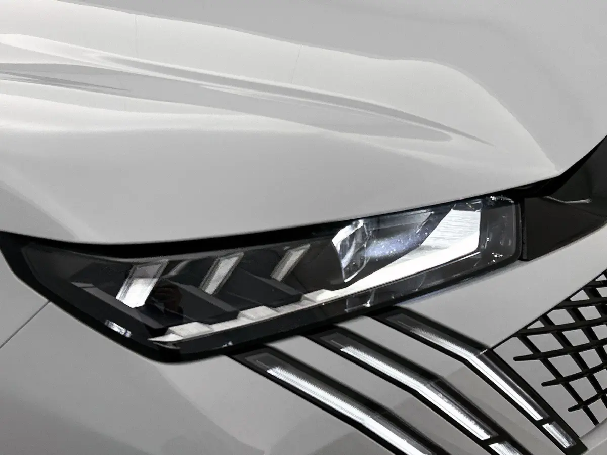 210pk GT Exclusive 73 kWh 7p Automaat | Tot 8 Jaar Garantie | Trekhaak | Schuif-/Kanteldak | Leder | 360 Camera | Elektrische Achterklep | Elektrische Bestuurdersstoel | Navigatie | Climate 