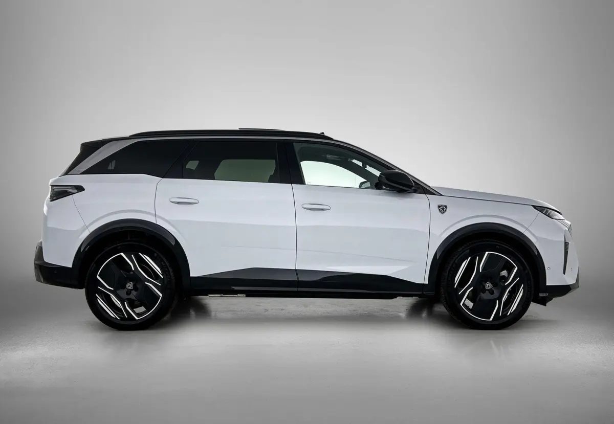 210pk GT Exclusive 73 kWh 7p Automaat | Tot 8 Jaar Garantie | Trekhaak | Schuif-/Kanteldak | Leder | 360 Camera | Elektrische Achterklep | Elektrische Bestuurdersstoel | Navigatie | Climate 