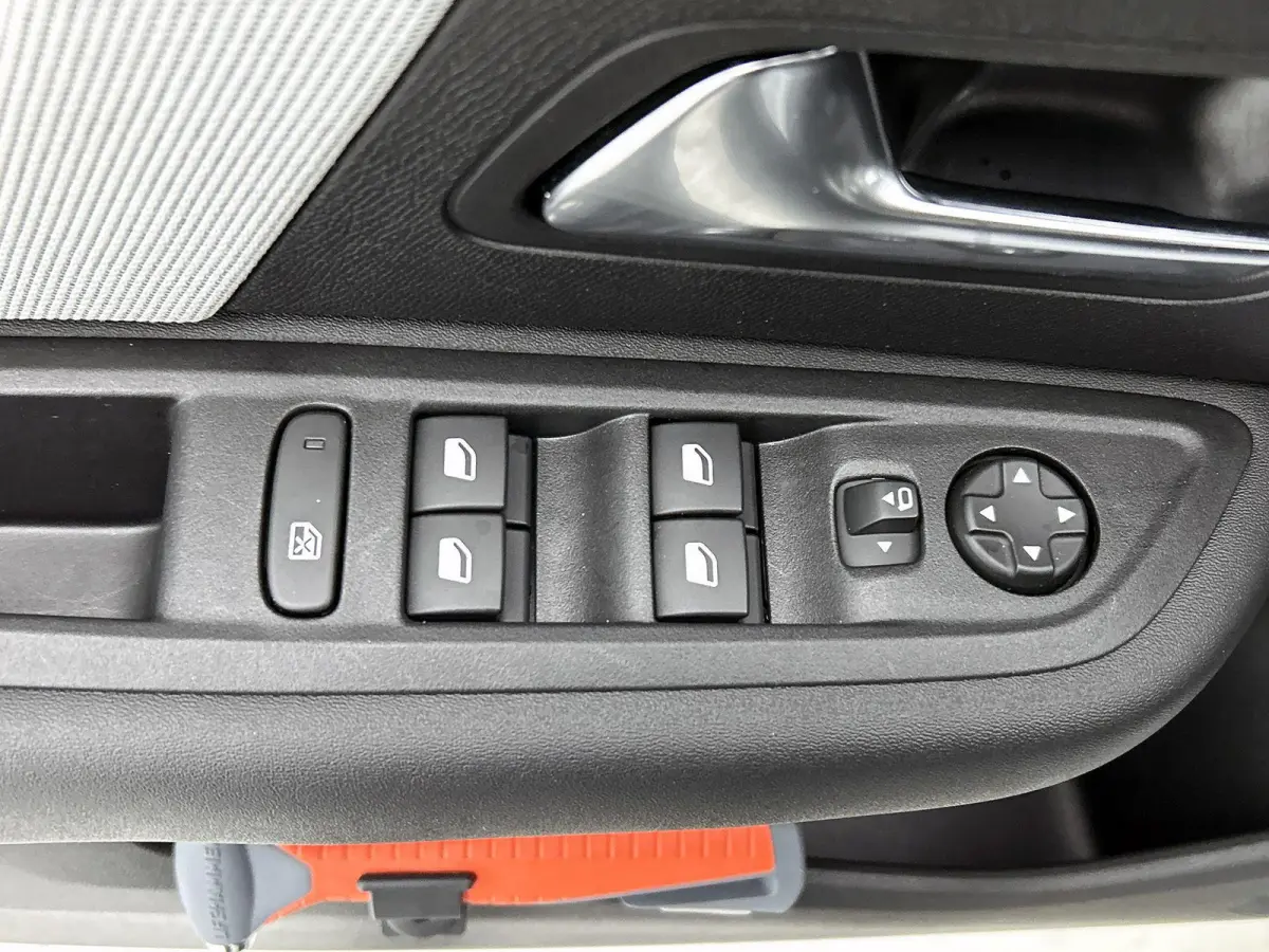 1.2 Hybrid 145pk Max Automaat | Tot 8 Jaar Garantie | Navigatie | Achteruitrijcamera | Adaptieve Cruise Control | Climate Control | Stoelverwarming | Apple Carplay/Android Auto |