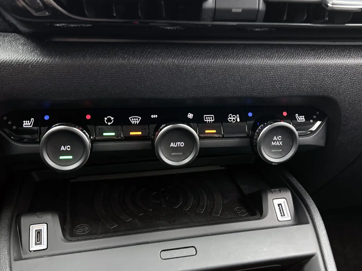 1.2 Hybrid 145pk Max Automaat | Tot 8 Jaar Garantie | Navigatie | Achteruitrijcamera | Adaptieve Cruise Control | Climate Control | Stoelverwarming | Apple Carplay/Android Auto |