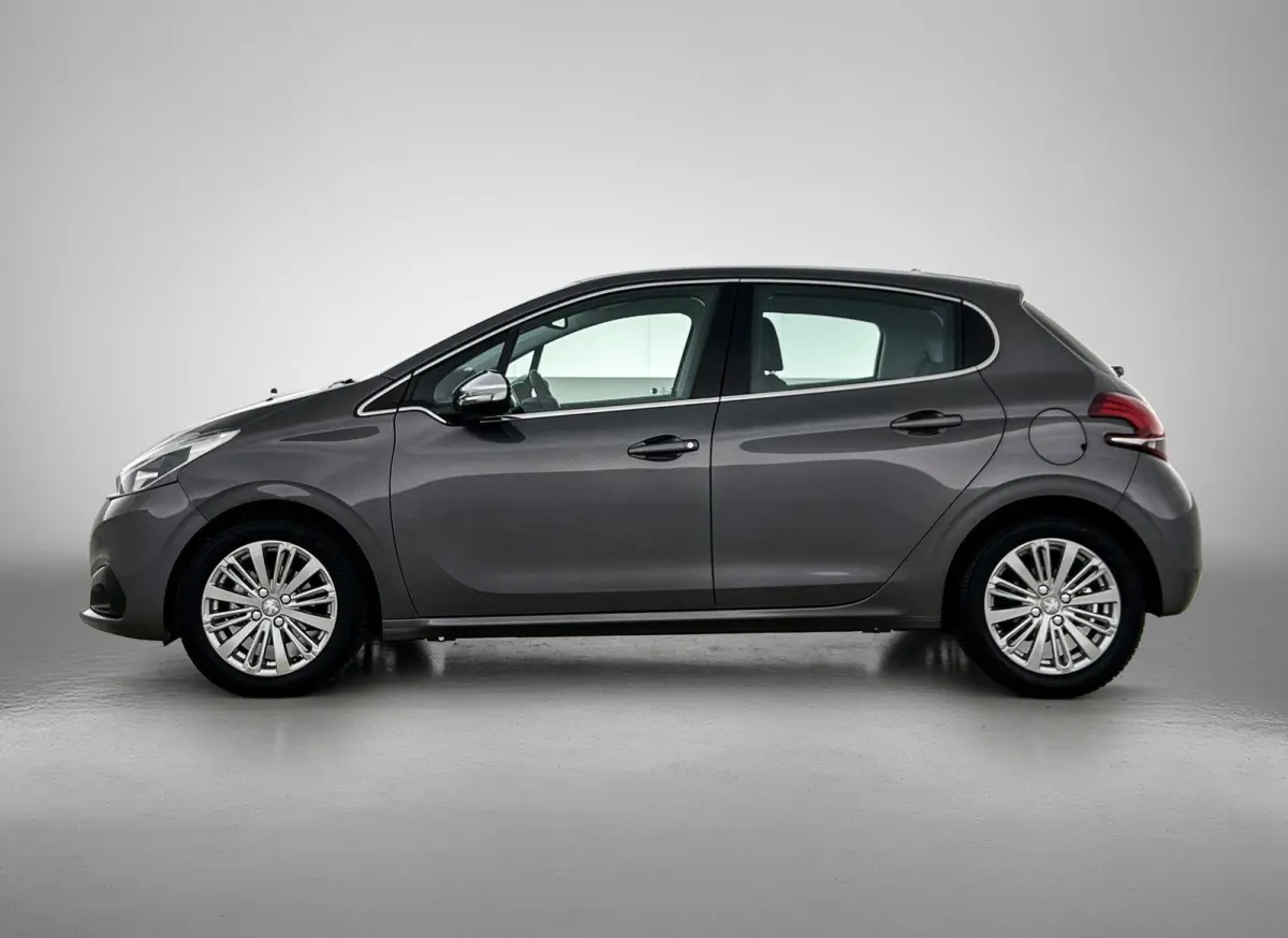 1.2 110pk Allure Automaat | 1ste Eigenaar | LAGE KM | Navigatie | Apple Carplay/Android Auto | Climate Control | Camera | Cruise Control | 16"LMV |