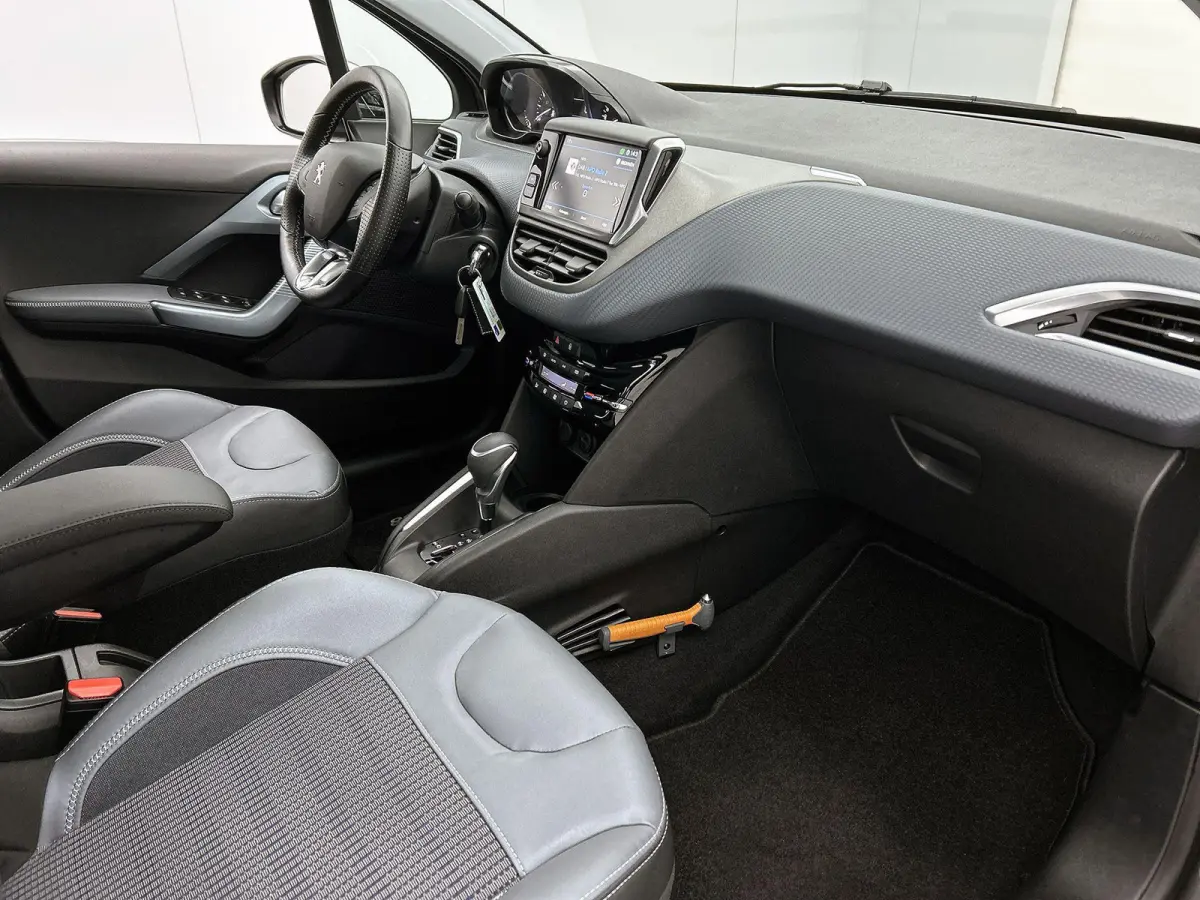 1.2 110pk Allure Automaat | 1ste Eigenaar | LAGE KM | Navigatie | Apple Carplay/Android Auto | Climate Control | Camera | Cruise Control | 16"LMV |