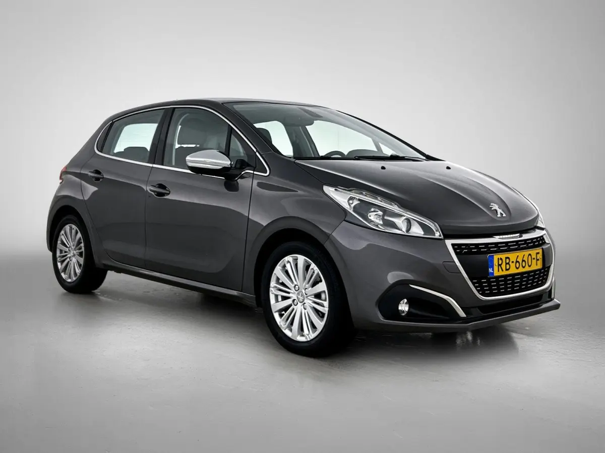 1.2 110pk Allure Automaat | 1ste Eigenaar | LAGE KM | Navigatie | Apple Carplay/Android Auto | Climate Control | Camera | Cruise Control | 16"LMV |
