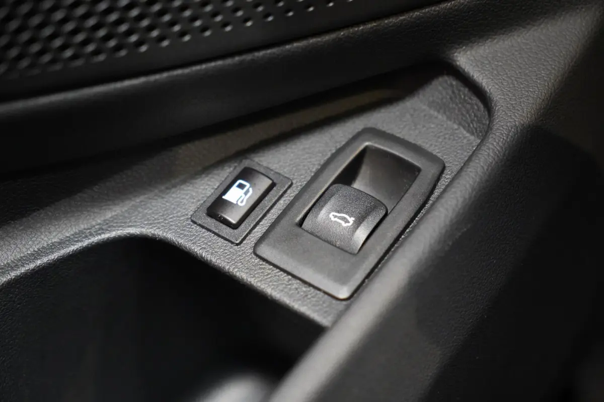 330e xDrive BTW|M Sport|PANO|Sportstoelen|HUD|ACC