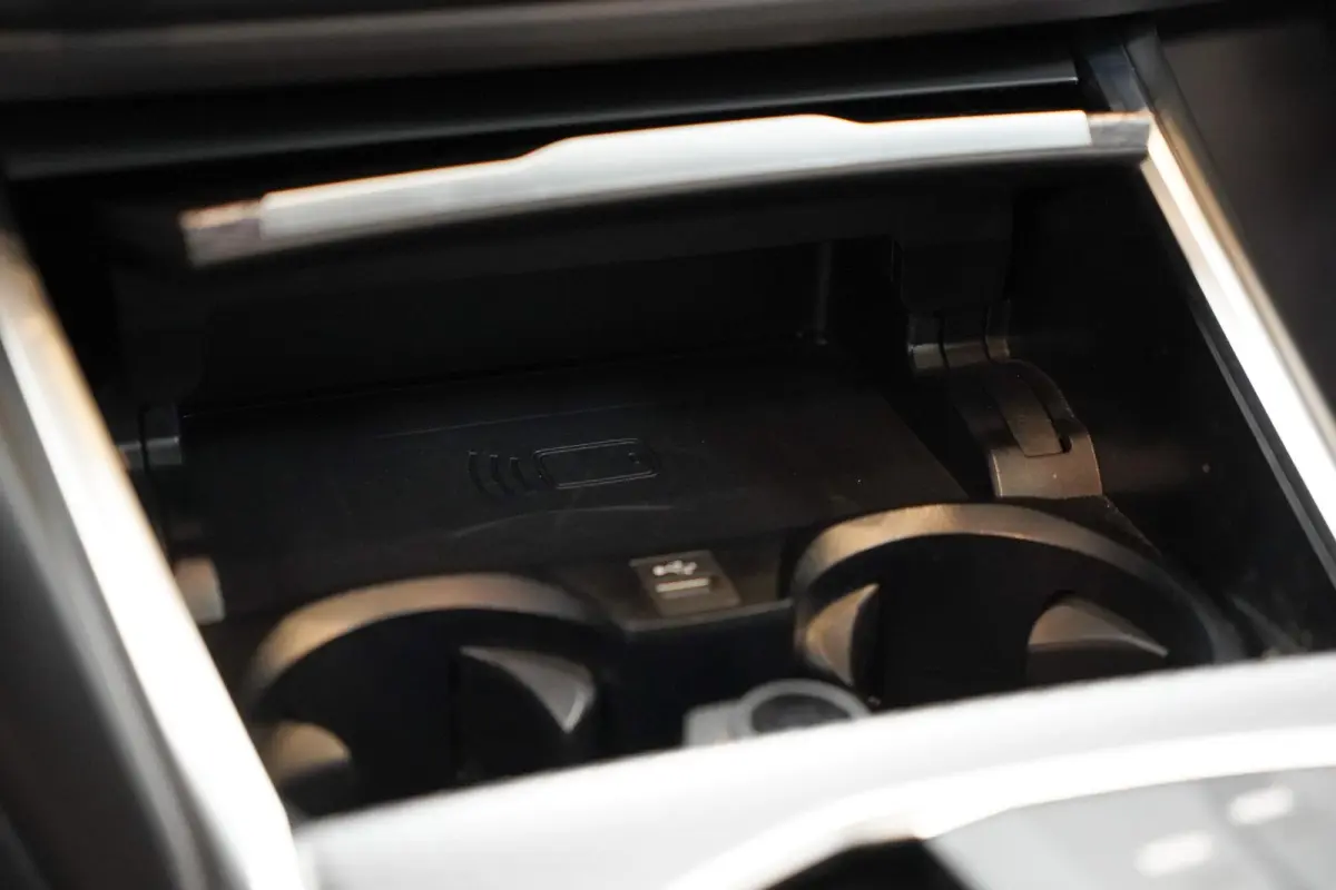 330e xDrive BTW|M Sport|PANO|Sportstoelen|HUD|ACC