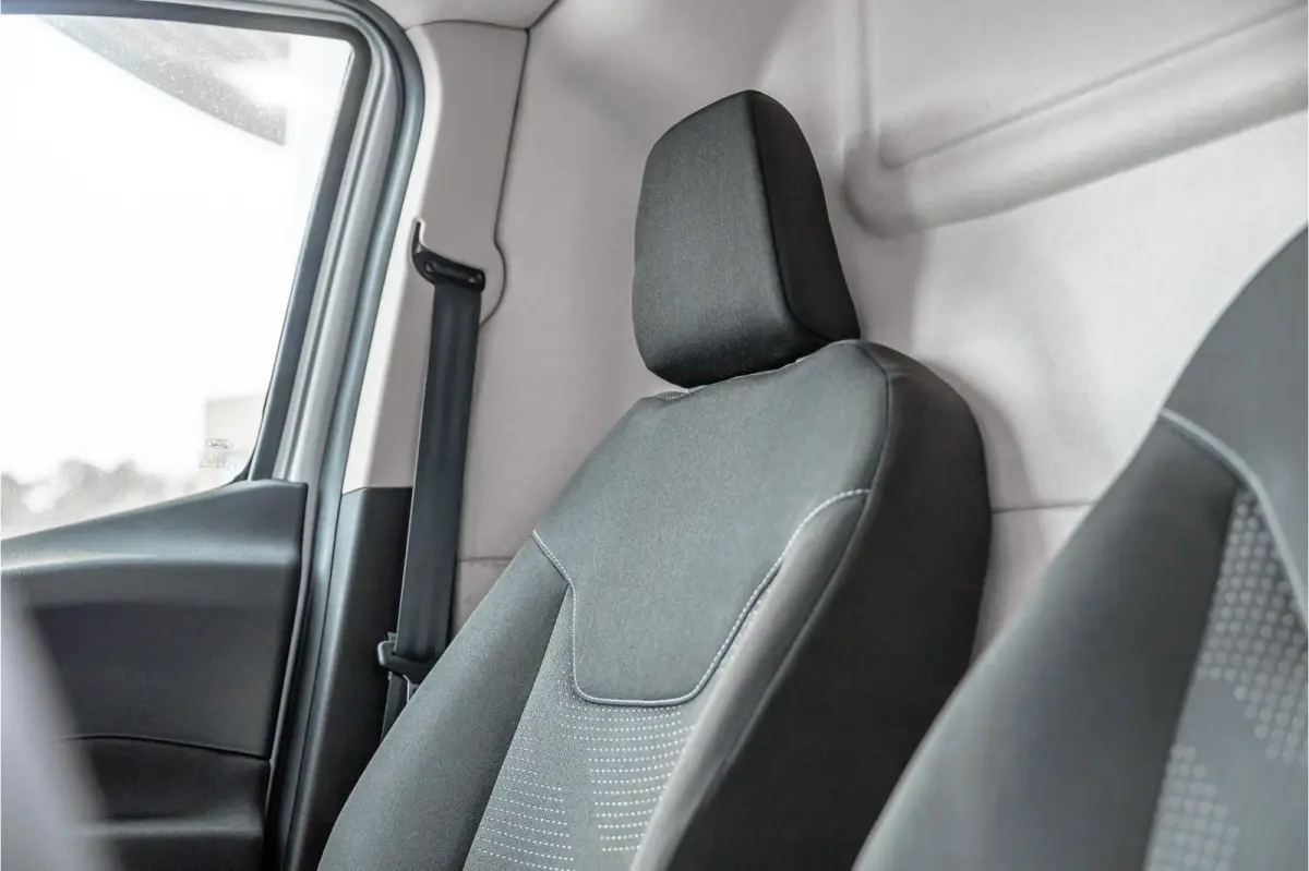 1.0 100 PK | Benzine | Navigatie | CarPlay | PDC | Stoelverwarming | Cruise control | MF Stuur | Airco | Nieuwe APK | Dealer onderhouden
