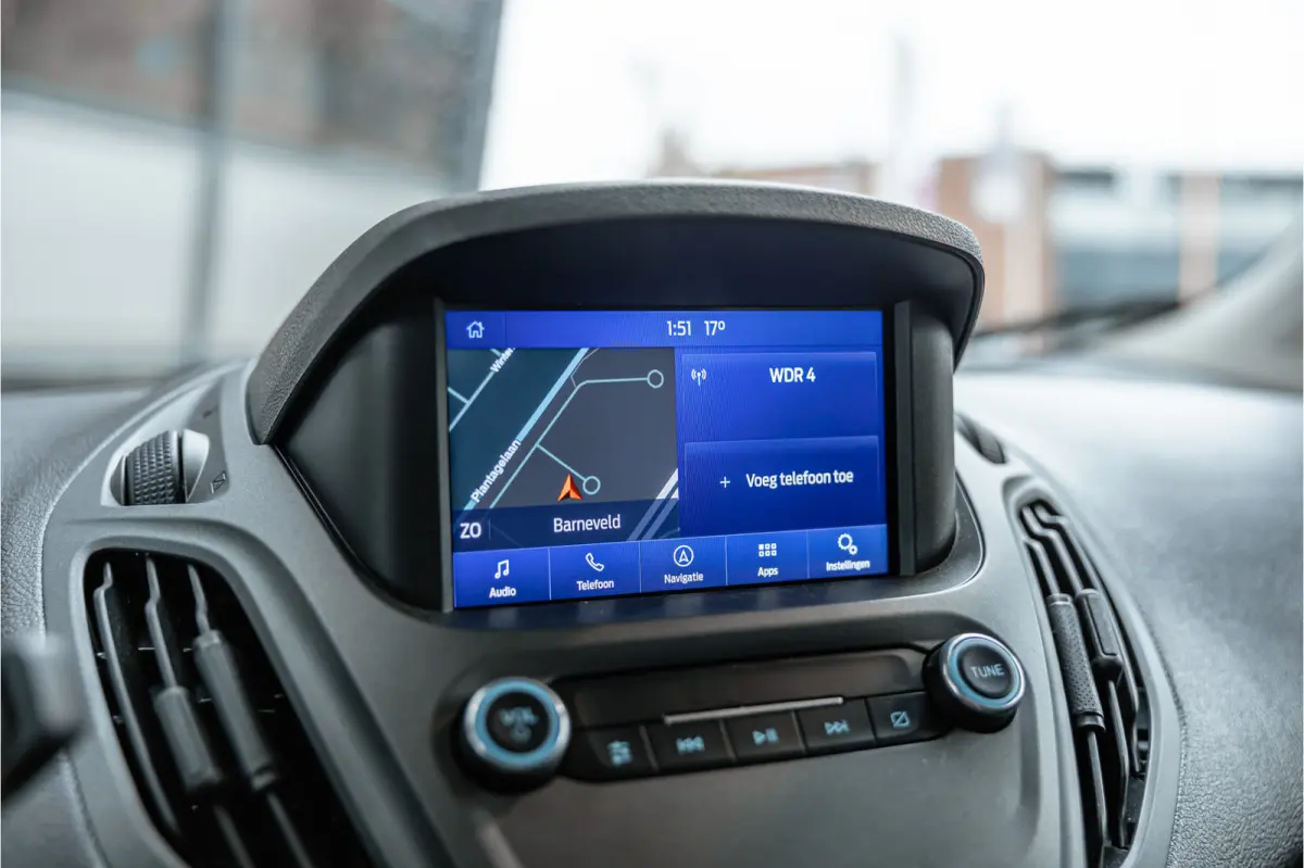 1.0 100 PK | Benzine | Navigatie | CarPlay | PDC | Stoelverwarming | Cruise control | MF Stuur | Airco | Nieuwe APK | Dealer onderhouden