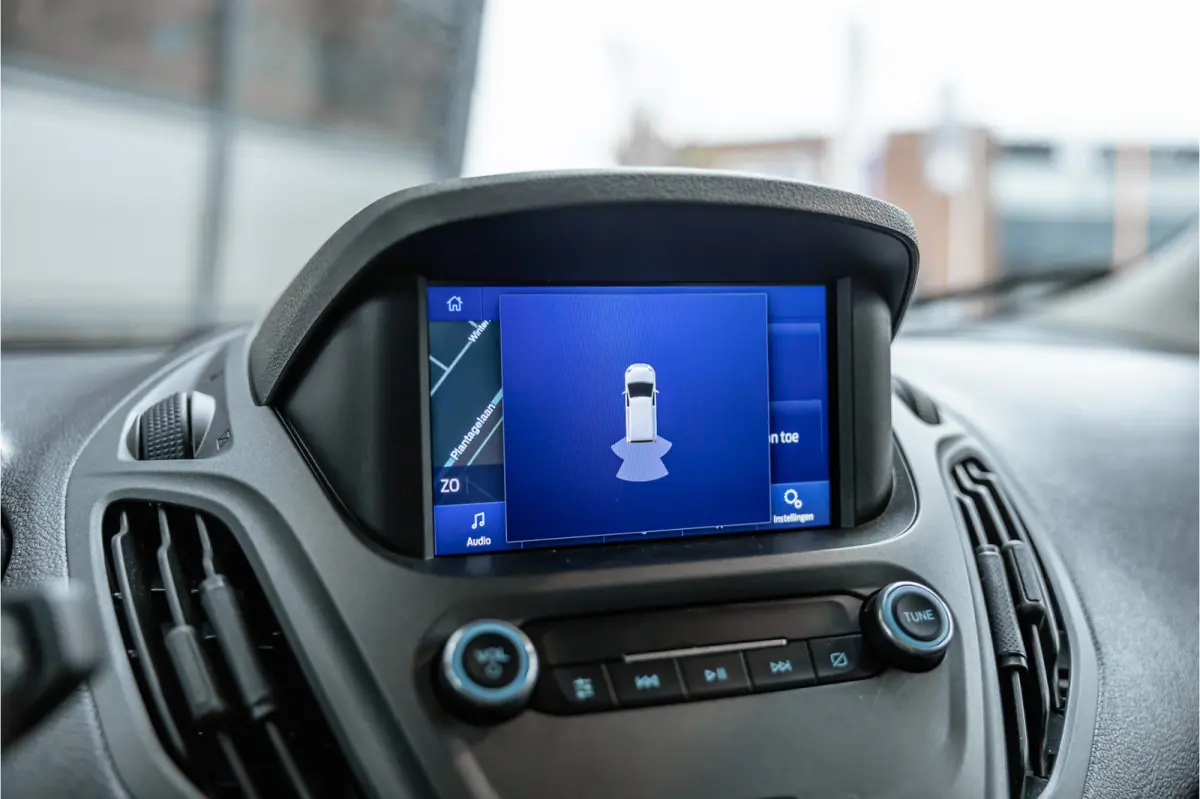 1.0 100 PK | Benzine | Navigatie | CarPlay | PDC | Stoelverwarming | Cruise control | MF Stuur | Airco | Nieuwe APK | Dealer onderhouden