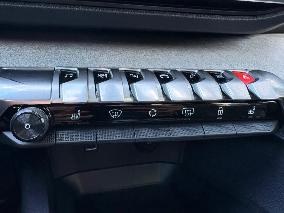 1.2 PureT. 130PK Automaat GT Pano-dak/Trekhaak/Memory-stoel/Elektr.-klep