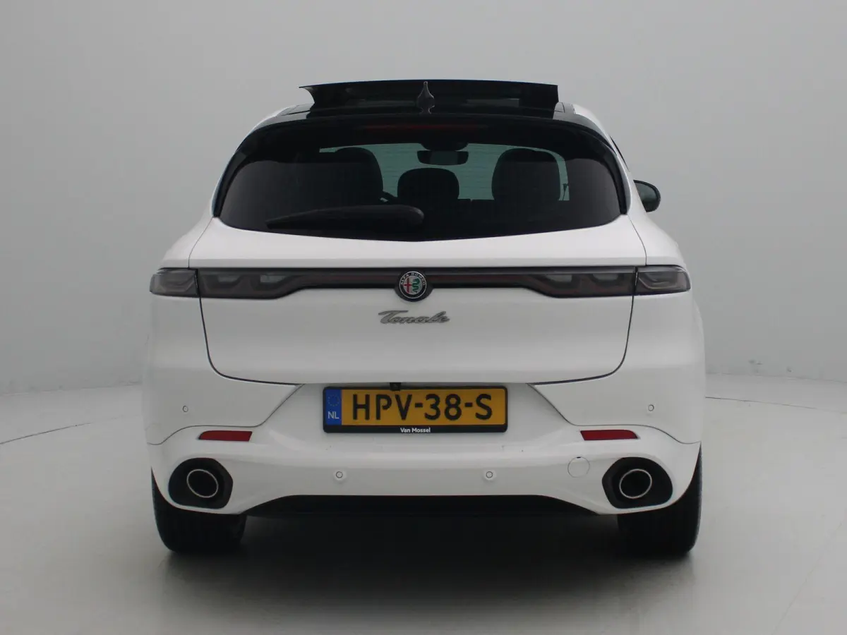 1.3T PHEV Tributo Italiano | Parkeercamera 360° | Harman-Kardon Soundsystem | Panoramisch Schuif/kantel Dak | Lederen Stoelen |