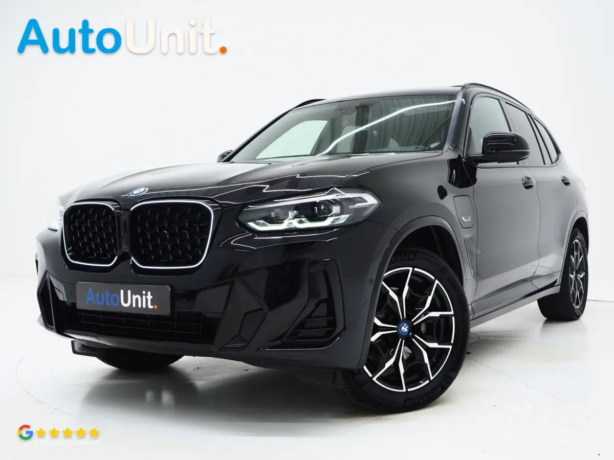 xDrive30e M Sport Shadow | LED Grille | Panoramadak | Leder | Memory | Camera | Keyless | Gesture Control