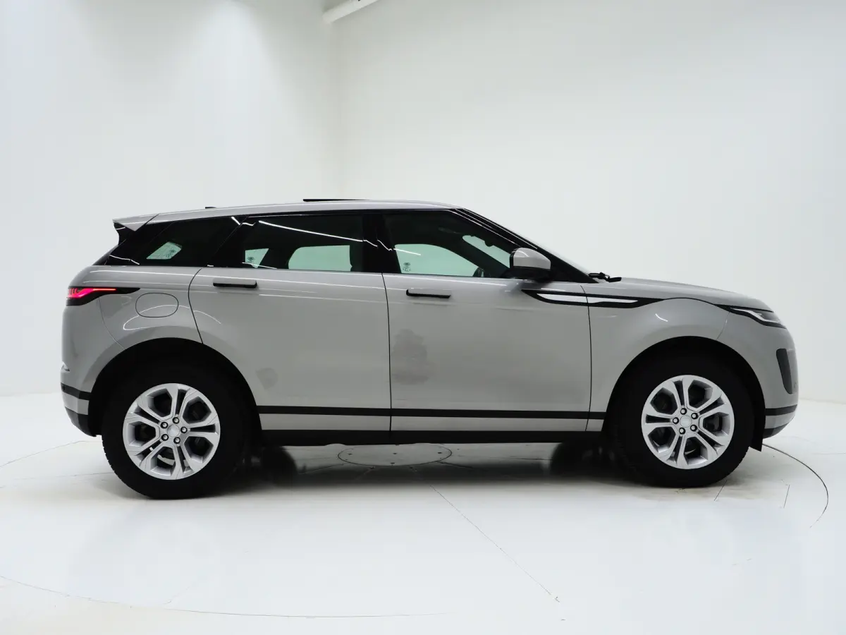 1.5 P300e AWD | Panoramadak | Leder | Camera | Stoelverwarming | Zwarte Hemel | Carplay