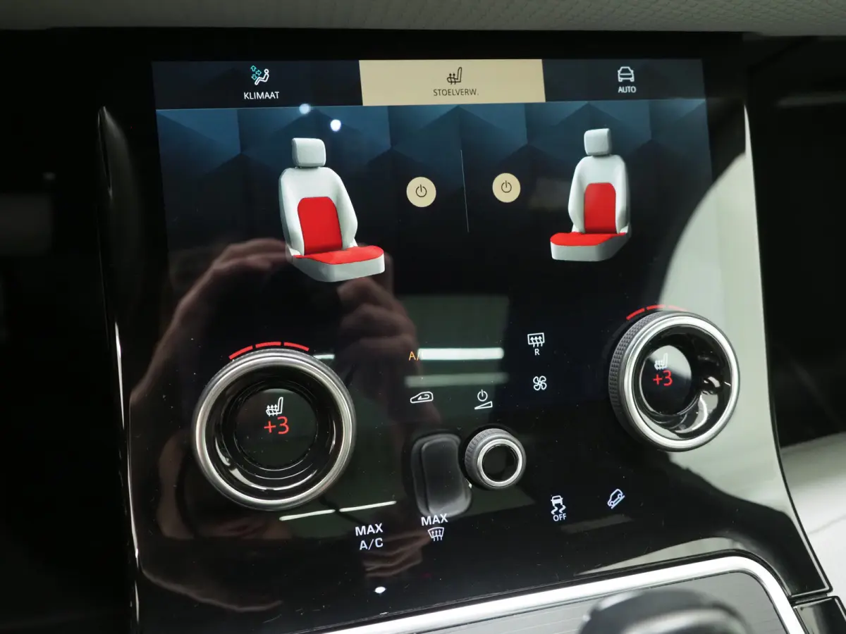1.5 P300e AWD | Panoramadak | Leder | Camera | Stoelverwarming | Zwarte Hemel | Carplay