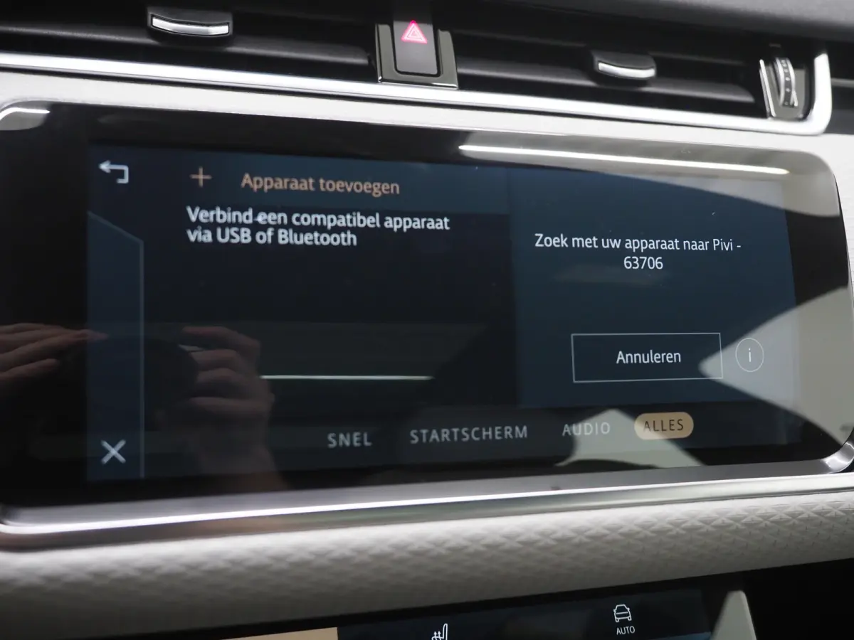 1.5 P300e AWD | Panoramadak | Leder | Camera | Stoelverwarming | Zwarte Hemel | Carplay