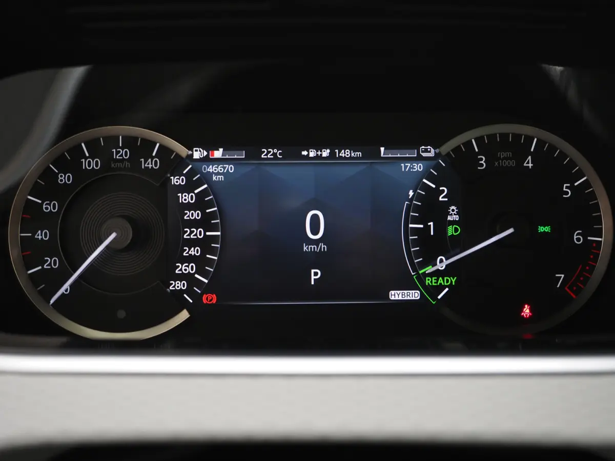 1.5 P300e AWD | Panoramadak | Leder | Camera | Stoelverwarming | Zwarte Hemel | Carplay