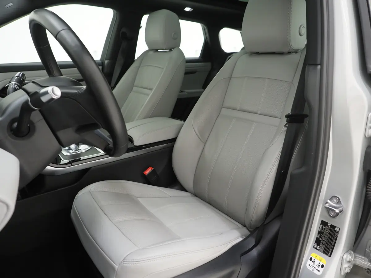 1.5 P300e AWD | Panoramadak | Leder | Camera | Stoelverwarming | Zwarte Hemel | Carplay