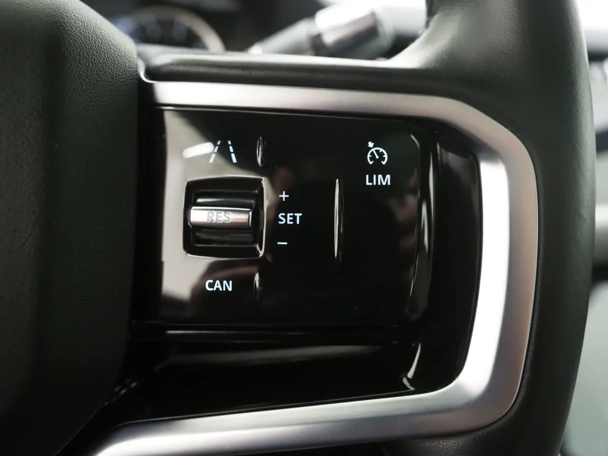 1.5 P300e AWD | Panoramadak | Leder | Camera | Stoelverwarming | Zwarte Hemel | Carplay