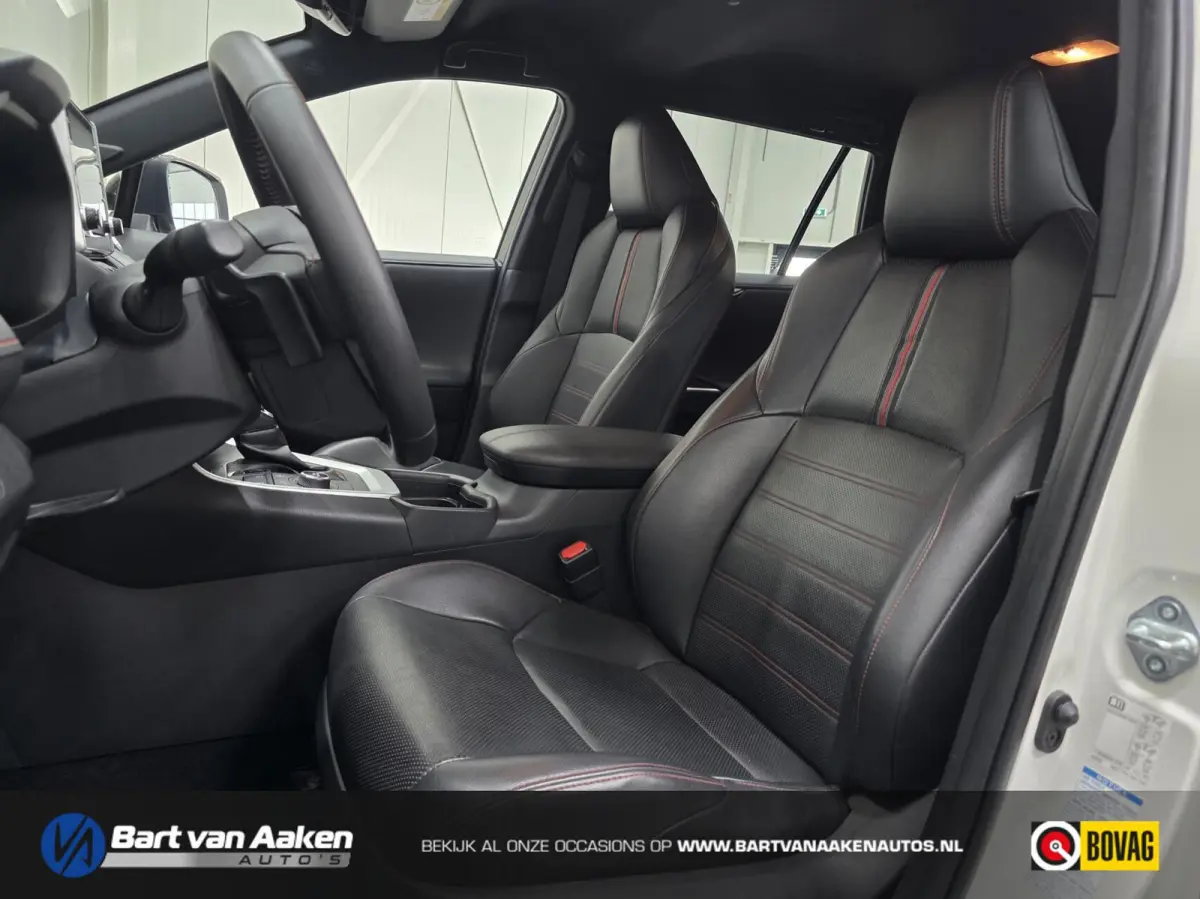2.5 Plug-in Hybrid AWD Bi-Tone Plus PHEV
