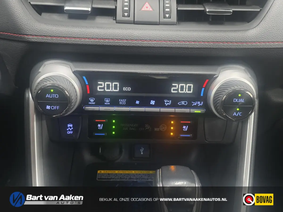 2.5 Plug-in Hybrid AWD Bi-Tone Plus PHEV