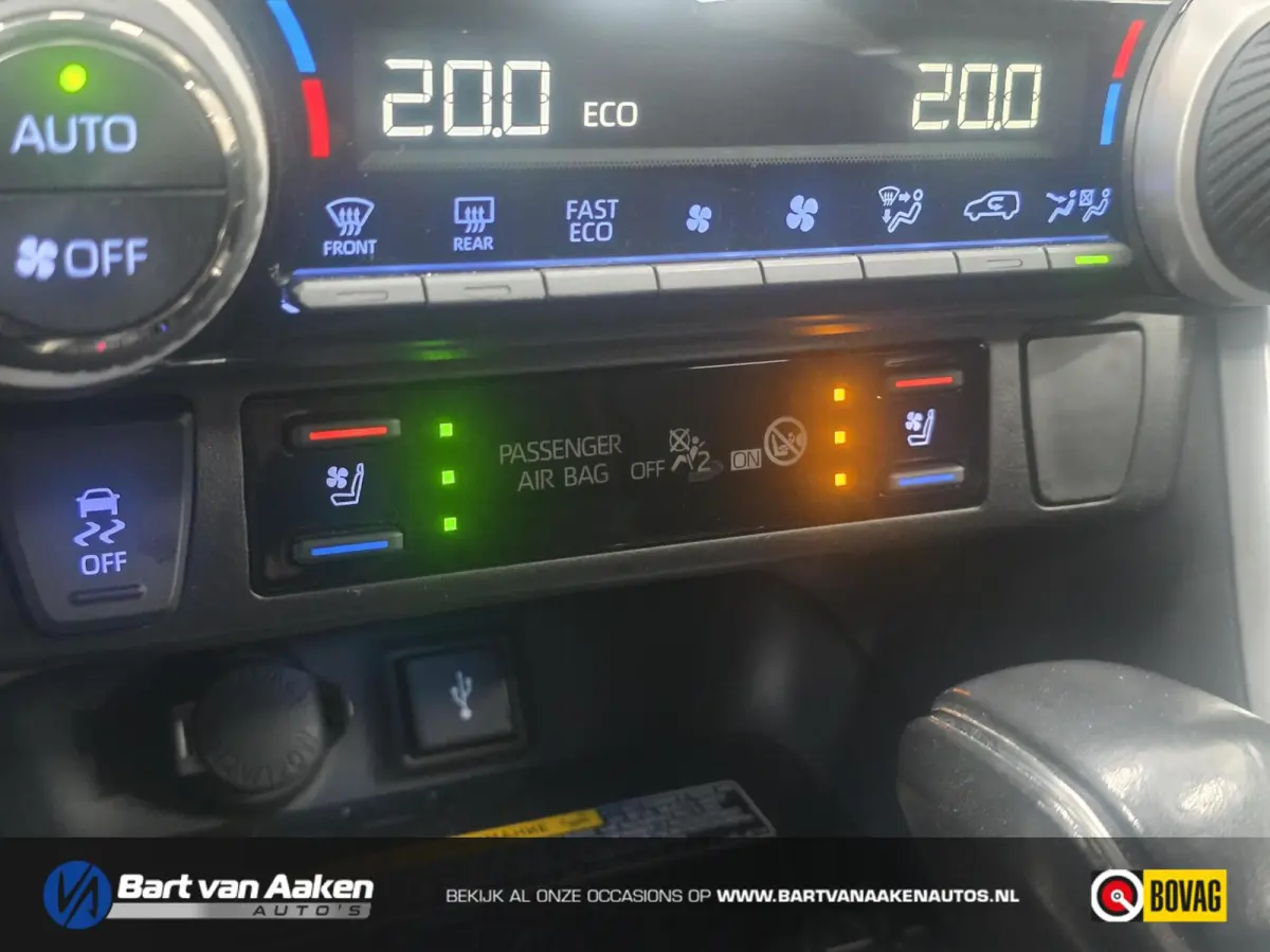 2.5 Plug-in Hybrid AWD Bi-Tone Plus PHEV