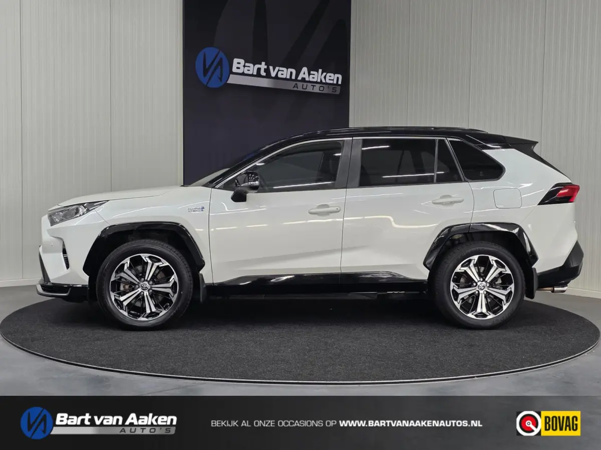 2.5 Plug-in Hybrid AWD Bi-Tone Plus PHEV