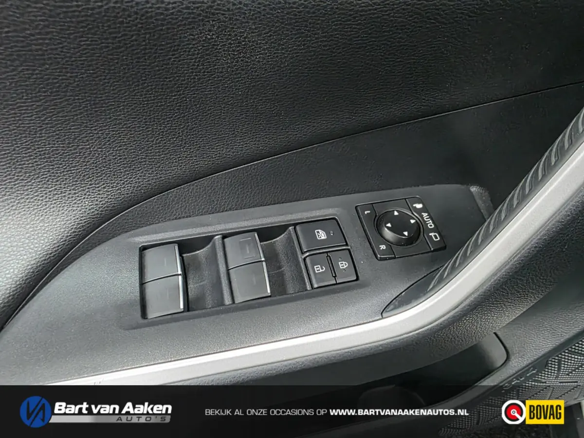 2.5 Plug-in Hybrid AWD Bi-Tone Plus PHEV