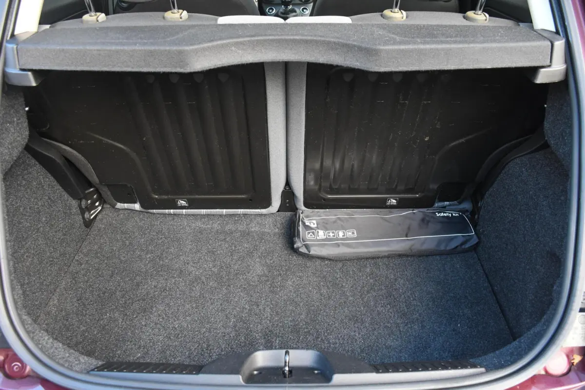 1.2 Lounge Panoramadak Cruise control NAP