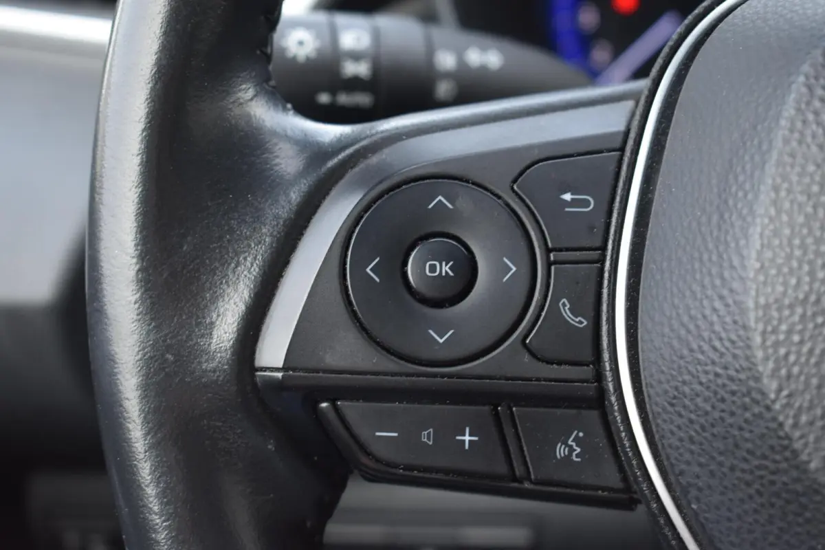 1.8 Hybrid Business Plus | Carplay | Stoelverwarming | Camera |
