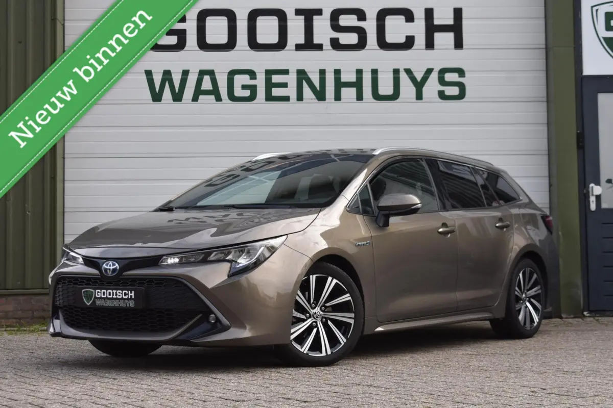 1.8 Hybrid Business Plus | Carplay | Stoelverwarming | Camera |