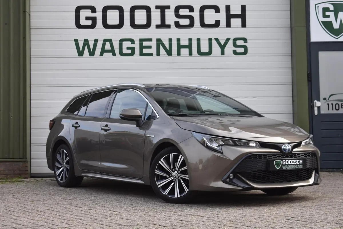 1.8 Hybrid Business Plus | Carplay | Stoelverwarming | Camera |