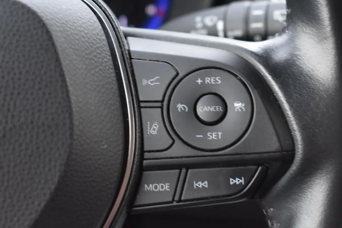 1.8 Hybrid Business Plus | Carplay | Stoelverwarming | Camera |