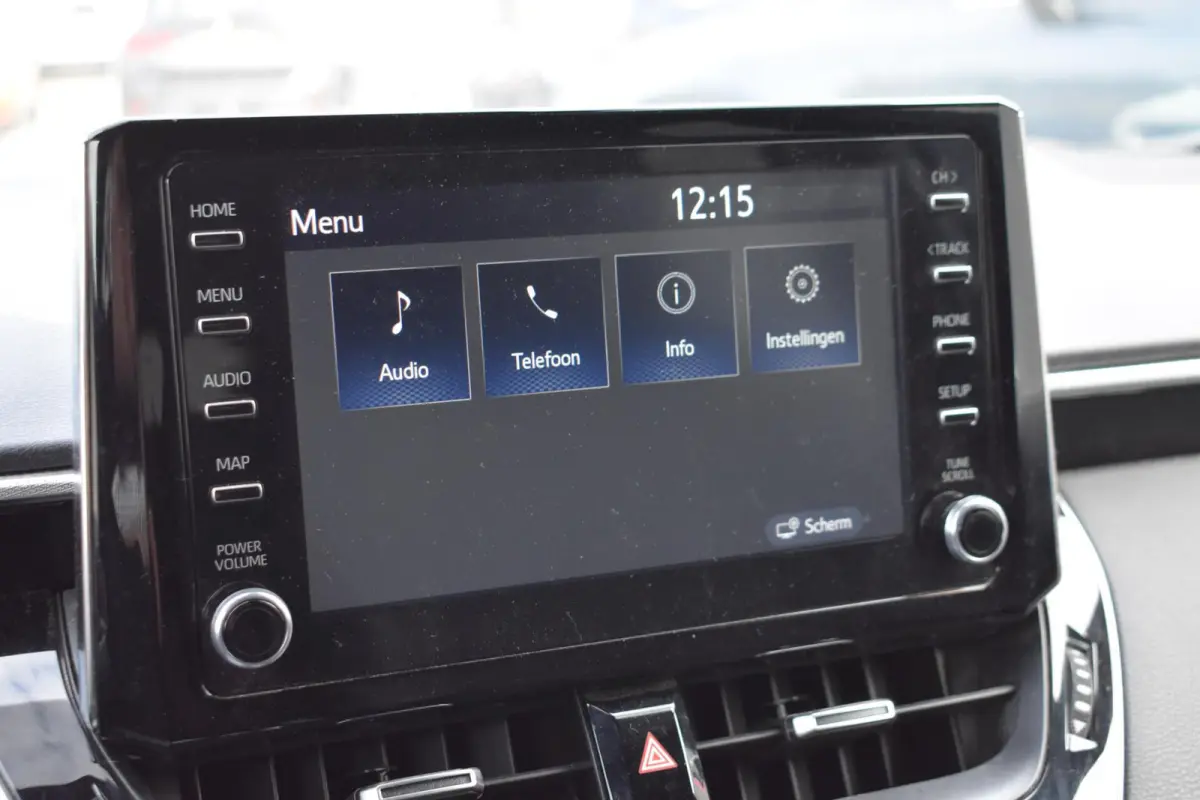 1.8 Hybrid Business Plus | Carplay | Stoelverwarming | Camera |