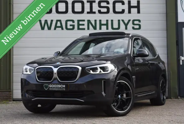 High Executive 80 kWh | Pano | Leder | 98% SOH | Head-up display |