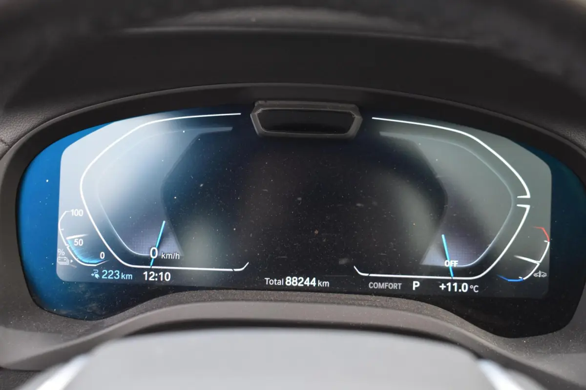 High Executive 80 kWh | Pano | Leder | 98% SOH | Head-up display |