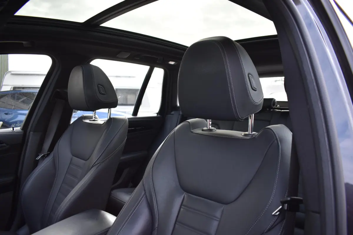 High Executive 80 kWh | Pano | Leder | 98% SOH | Head-up display |