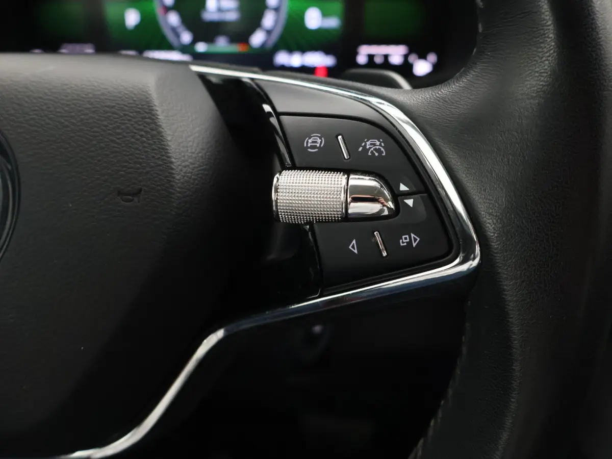 1.5 TSI DSG AUT. 7-PERSOONS + WEGK. TREKHAAK | CAMERA | APPLE CARPLAY