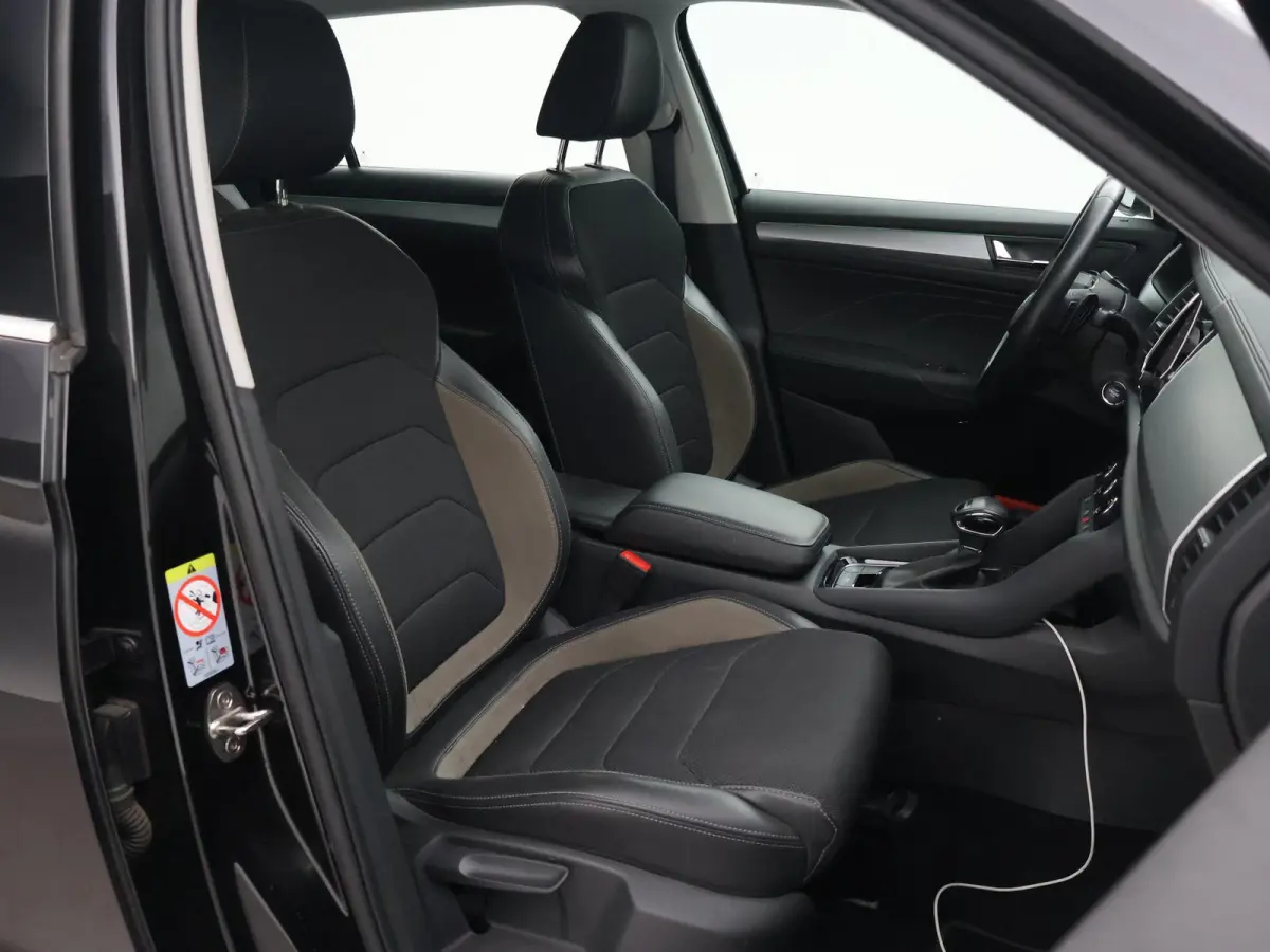 1.5 TSI DSG AUT. 7-PERSOONS + WEGK. TREKHAAK | CAMERA | APPLE CARPLAY