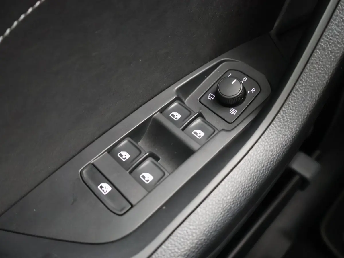 1.5 TSI DSG AUT. 7-PERSOONS + WEGK. TREKHAAK | CAMERA | APPLE CARPLAY