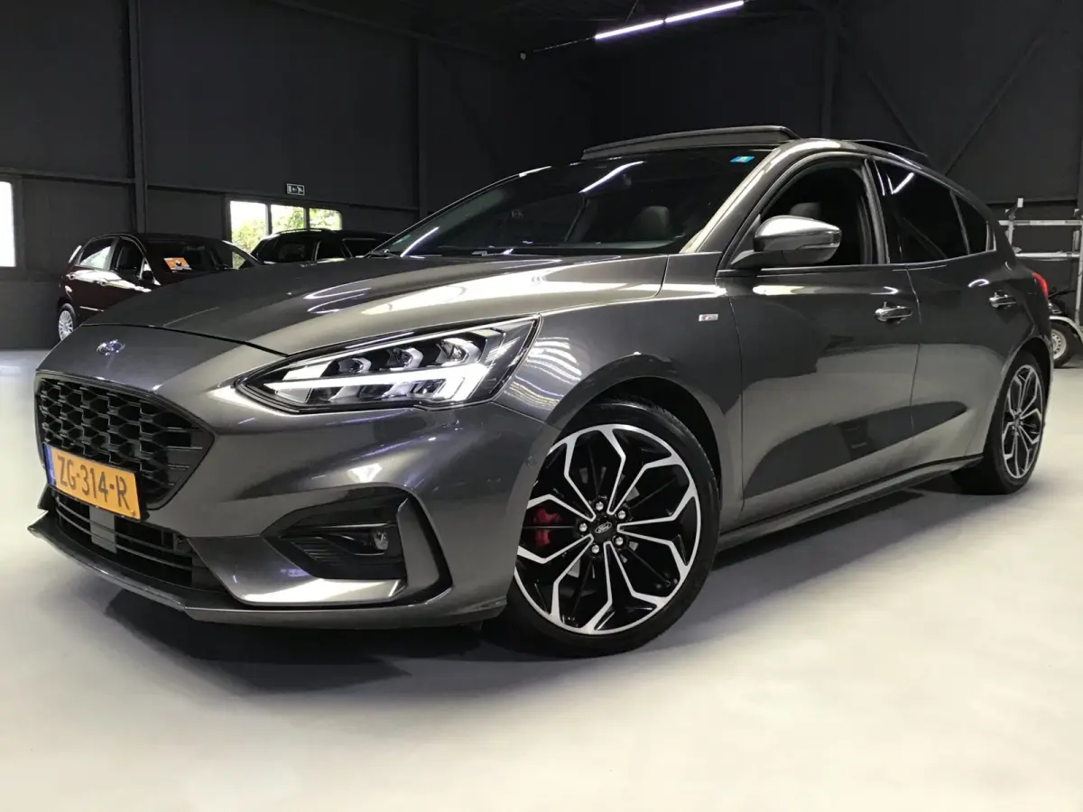 1.5 EcoBoost ST Line Busines I Panodak I 2e Eigen I 150PK I Carplay I B&O I Camera I 18inch I HalfLeder I Navi I Keyles