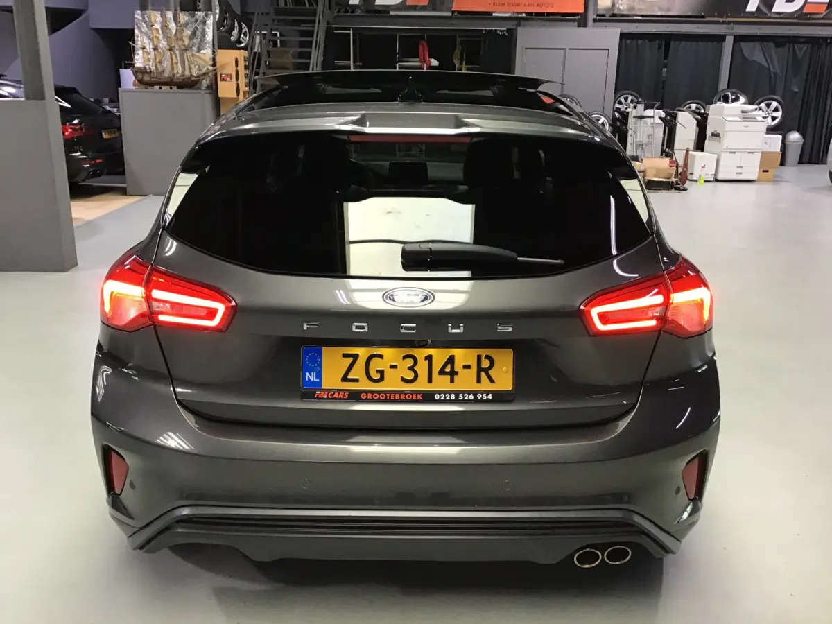 1.5 EcoBoost ST Line Busines I Panodak I 2e Eigen I 150PK I Carplay I B&O I Camera I 18inch I HalfLeder I Navi I Keyles