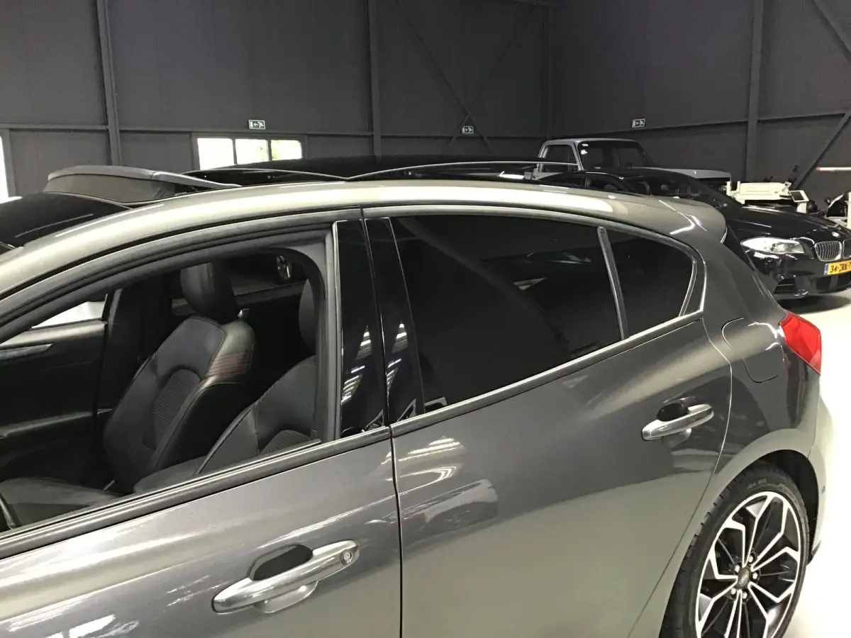 1.5 EcoBoost ST Line Busines I Panodak I 2e Eigen I 150PK I Carplay I B&O I Camera I 18inch I HalfLeder I Navi I Keyles