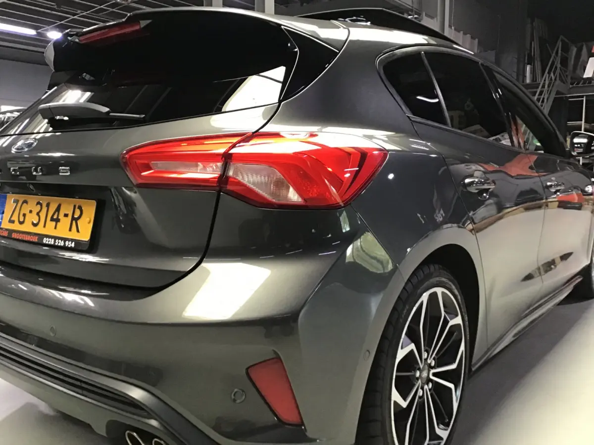 1.5 EcoBoost ST Line Busines I Panodak I 2e Eigen I 150PK I Carplay I B&O I Camera I 18inch I HalfLeder I Navi I Keyles