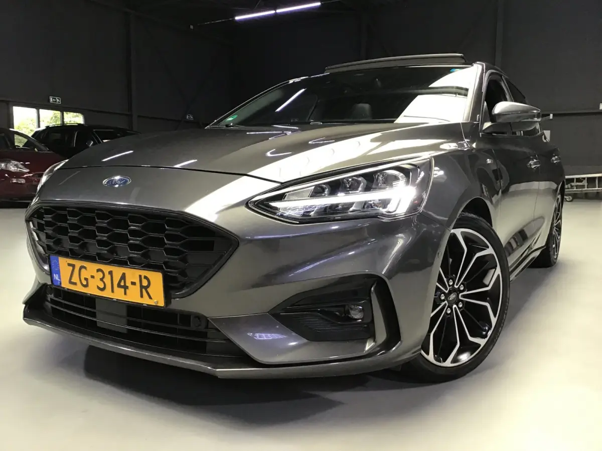 1.5 EcoBoost ST Line Busines I Panodak I 2e Eigen I 150PK I Carplay I B&O I Camera I 18inch I HalfLeder I Navi I Keyles
