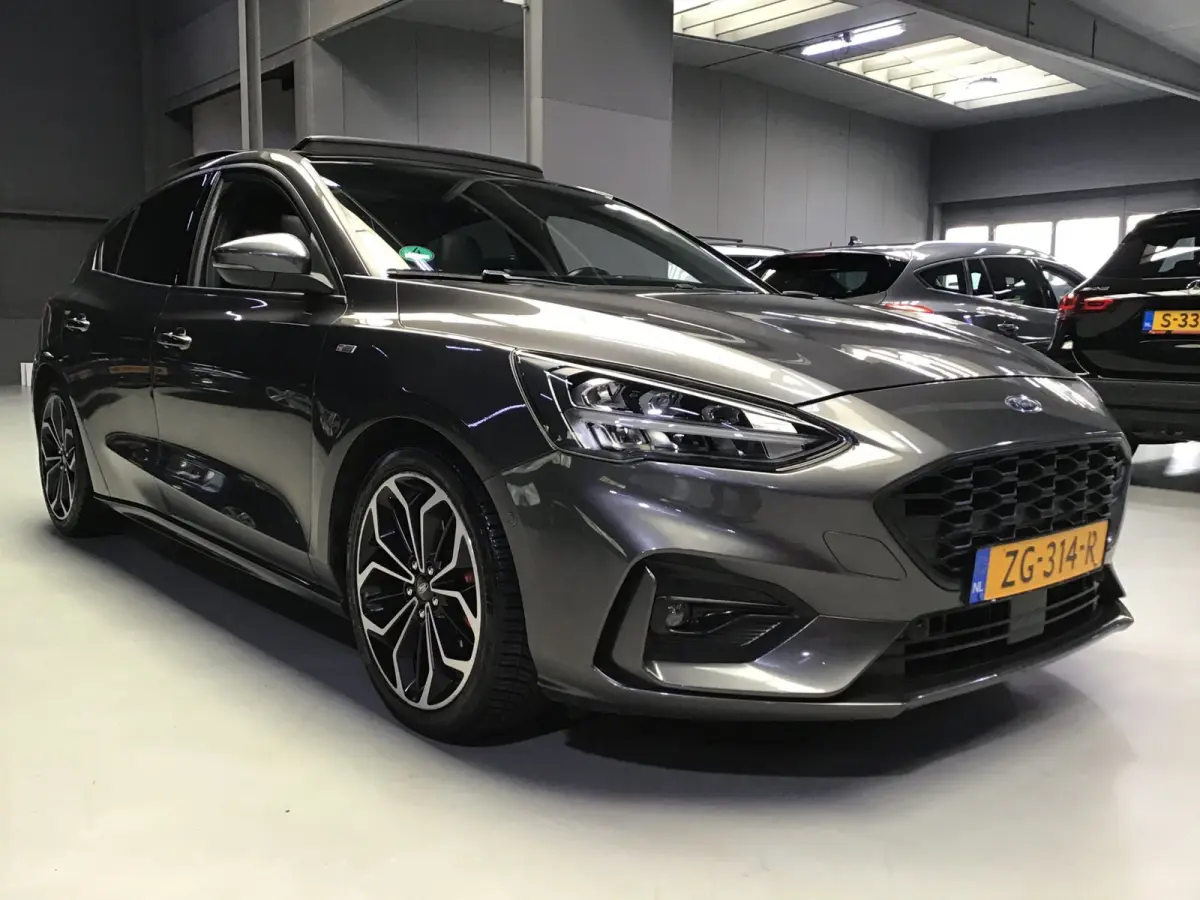 1.5 EcoBoost ST Line Busines I Panodak I 2e Eigen I 150PK I Carplay I B&O I Camera I 18inch I HalfLeder I Navi I Keyles