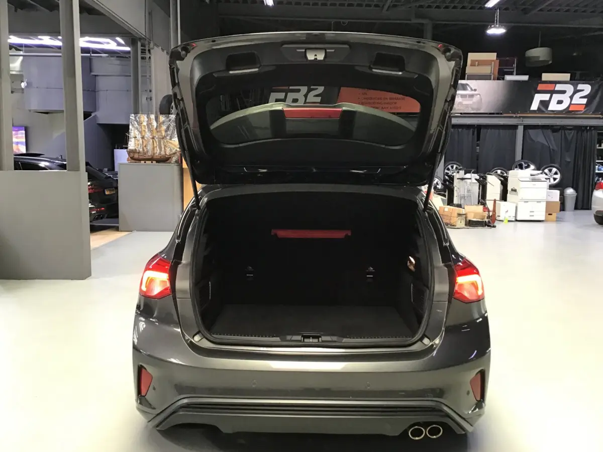 1.5 EcoBoost ST Line Busines I Panodak I 2e Eigen I 150PK I Carplay I B&O I Camera I 18inch I HalfLeder I Navi I Keyles
